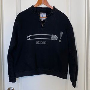 Moschino safety pin sweatshirt . Vintage 90’s